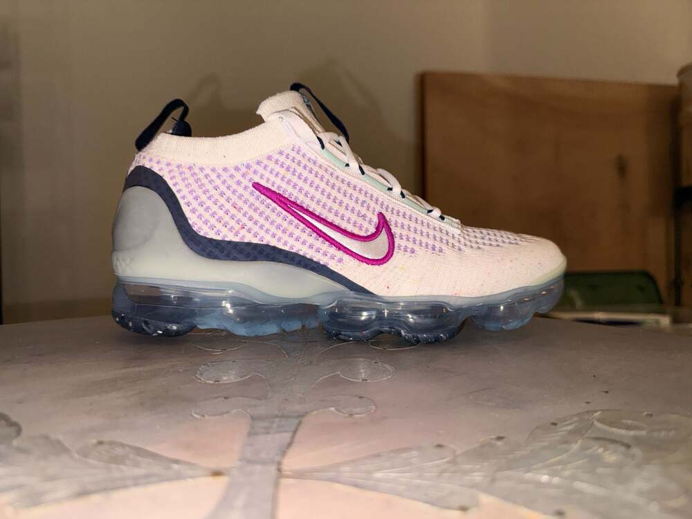 Nike Air VaporMax 2021 Flyknit GS 'White Violet Frost' Running Sneakers